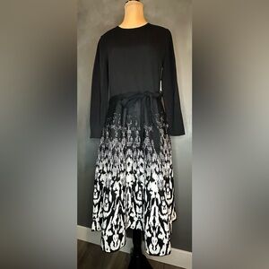 Jessica Howard Elegant Black and White Long Sleeve Dress